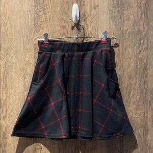 Checkered mini skirt